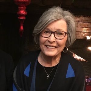 Meet your Posher, Elizabeth